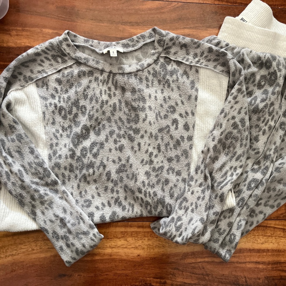 BKE Youth Fleece Set